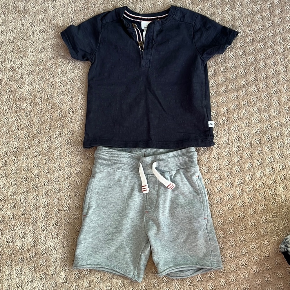 GUC 2pc Tommy Bahama Boys Set